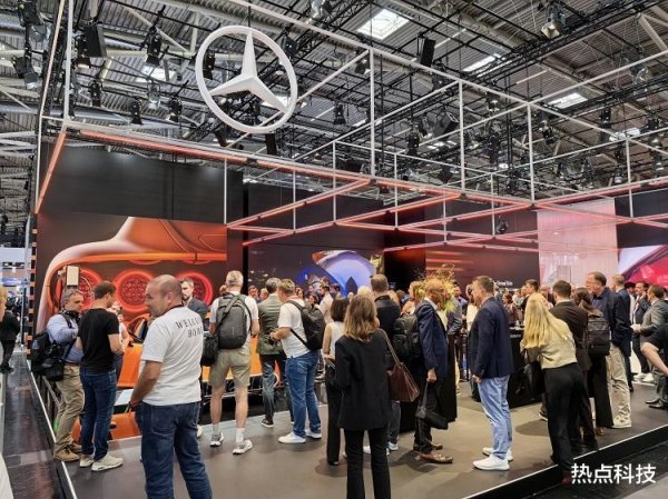 股票推手 39.1英寸超联屏、兆瓦级闪充! 慕尼黑车展, 奔驰开启炫技模式